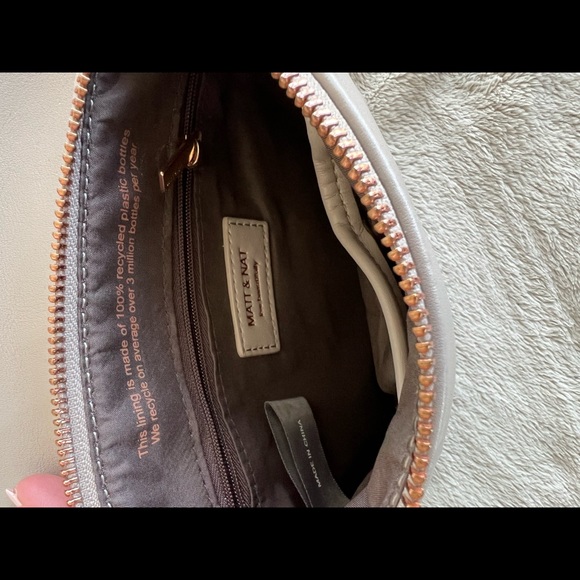 Matt and Nat crossbody bag - Picture 4 of 4
